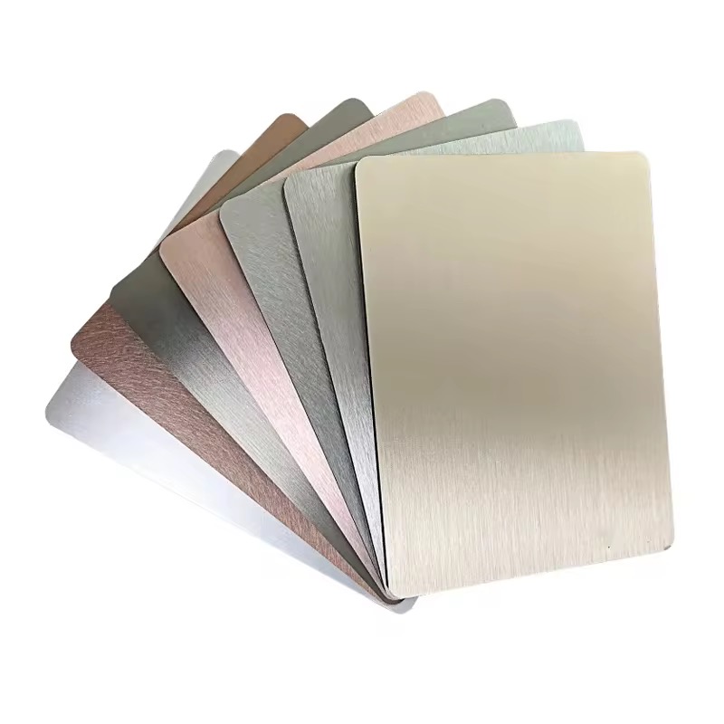 Fém textúrájú ütközésgátló faltábla