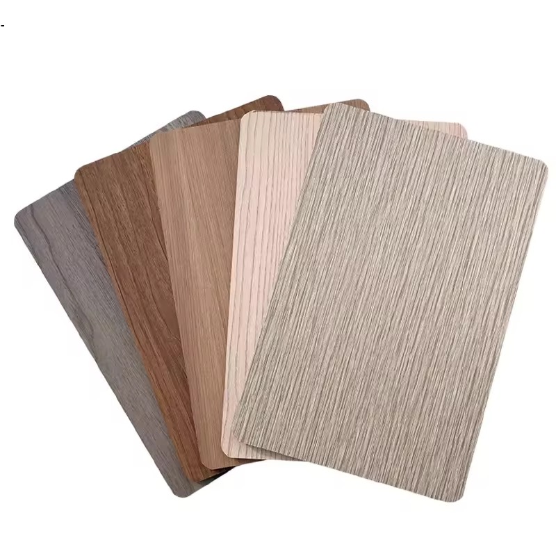 Fa textúrájú ütközésgátló faltábla